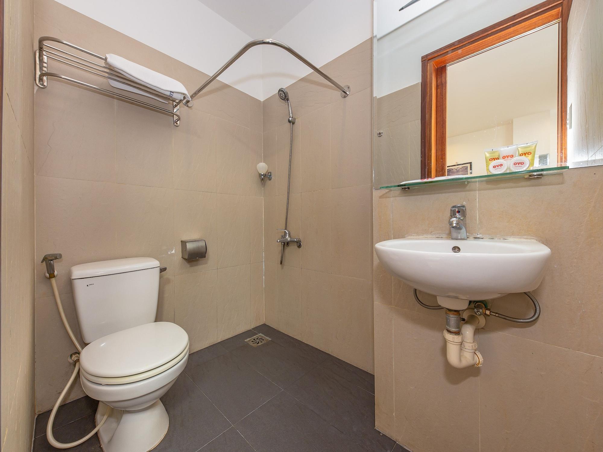 White Lion Hotel Να Τρανγκ Εξωτερικό φωτογραφία