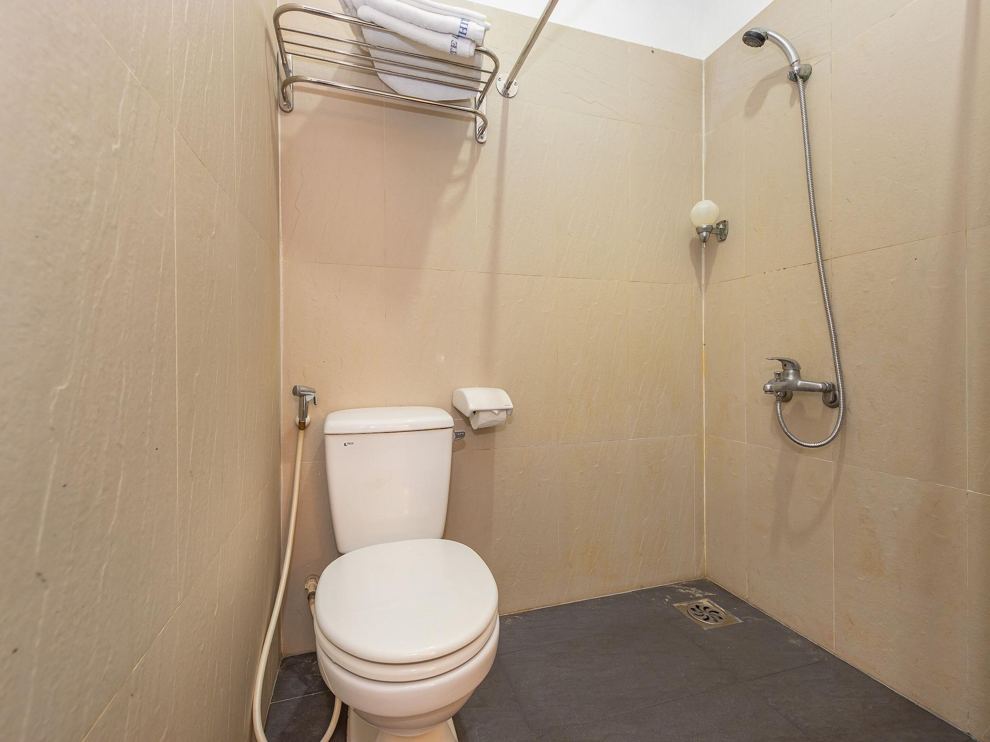 White Lion Hotel Να Τρανγκ Εξωτερικό φωτογραφία