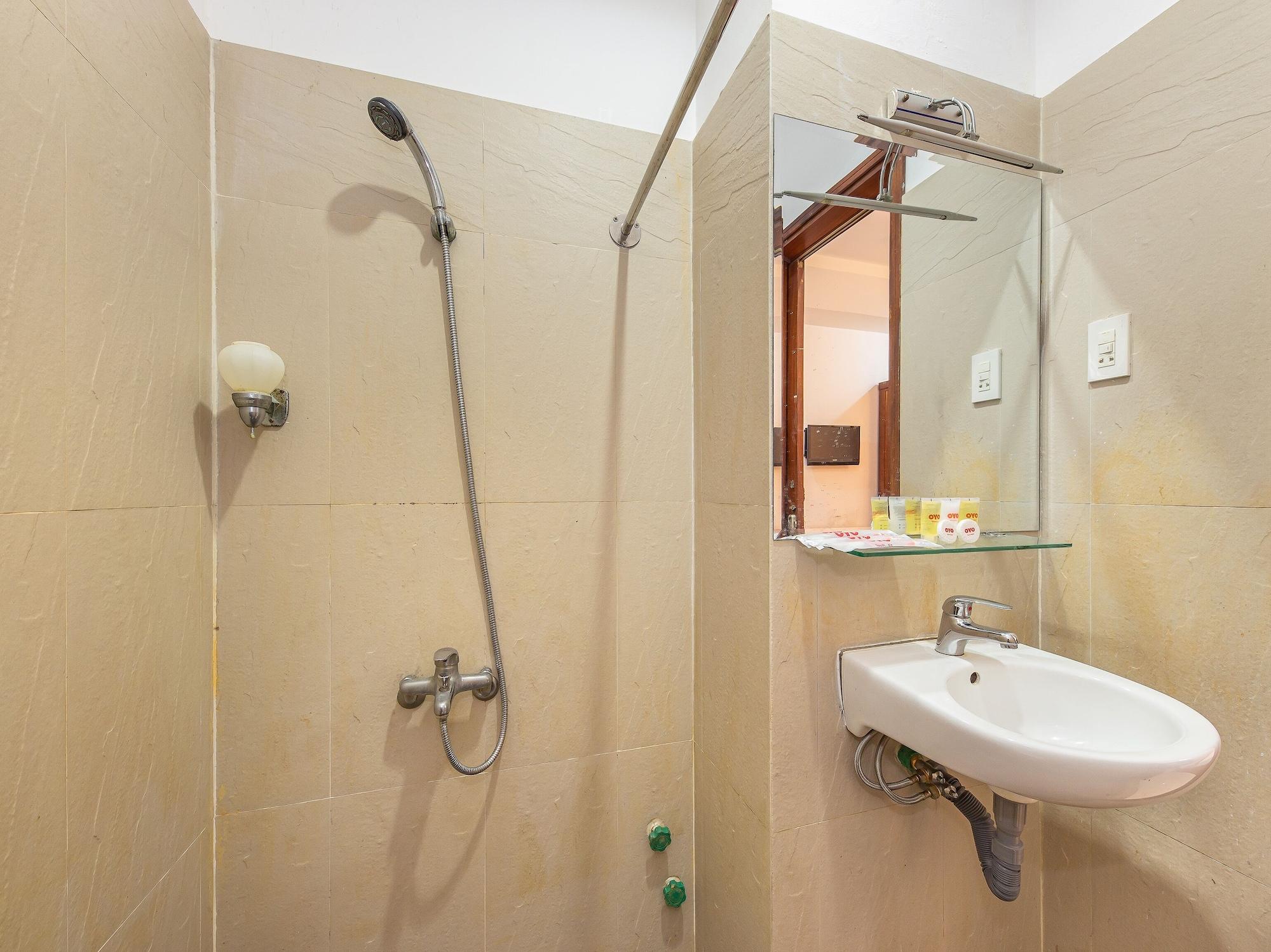 White Lion Hotel Να Τρανγκ Εξωτερικό φωτογραφία