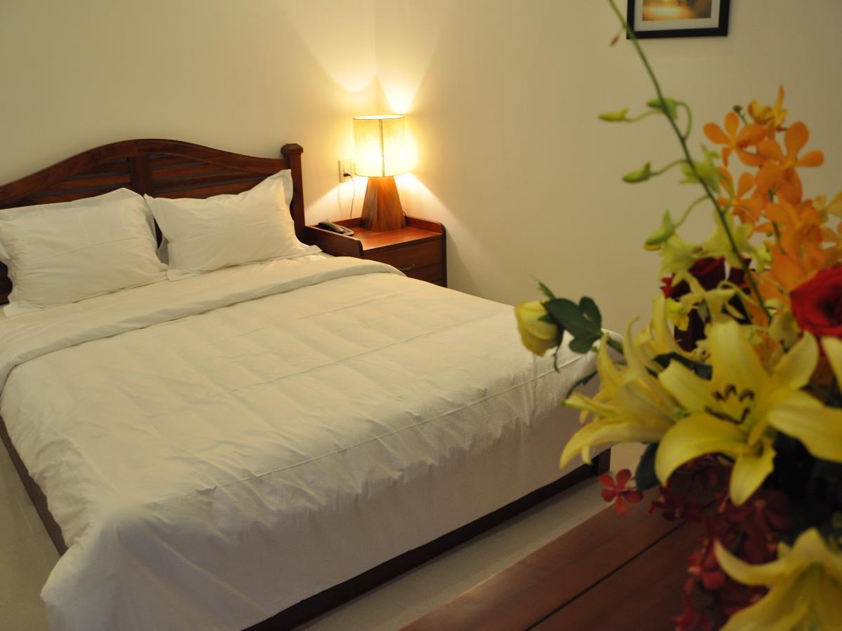 White Lion Hotel Να Τρανγκ Εξωτερικό φωτογραφία