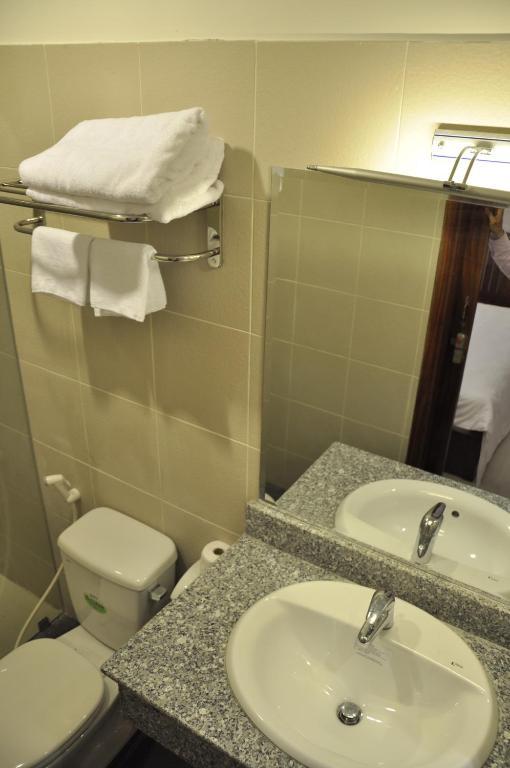 White Lion Hotel Να Τρανγκ Εξωτερικό φωτογραφία