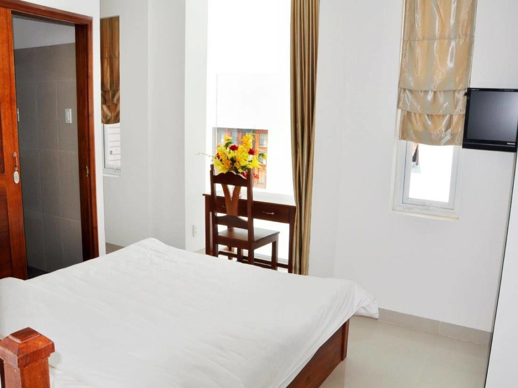White Lion Hotel Να Τρανγκ Εξωτερικό φωτογραφία